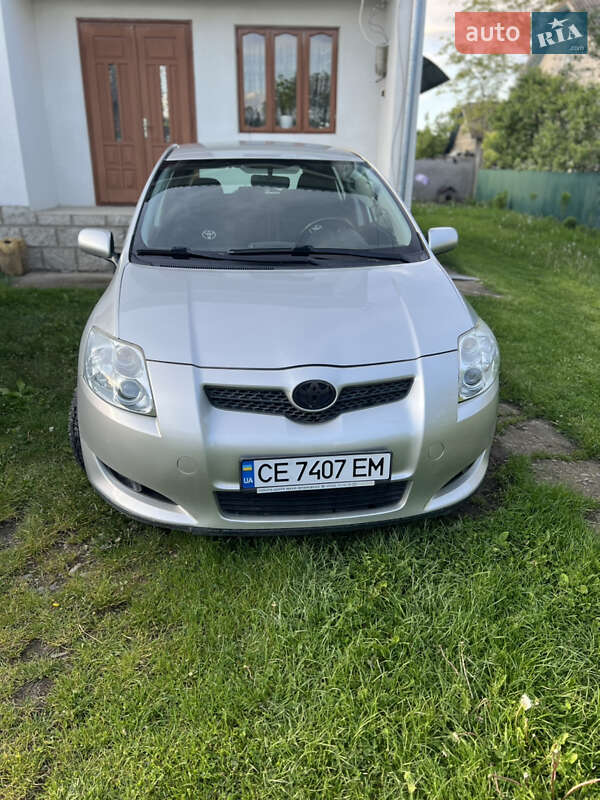 2008 toyota auris