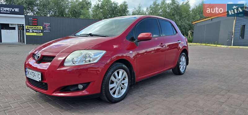 2008 toyota auris