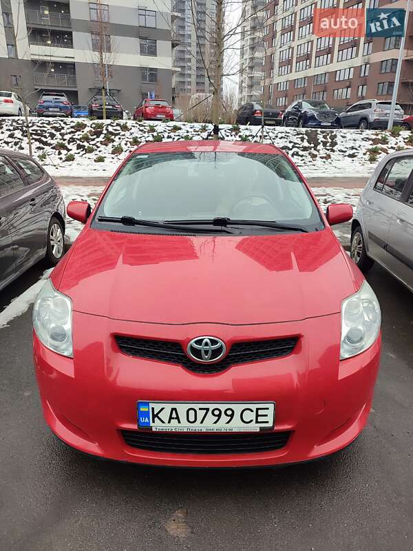 2008 toyota auris