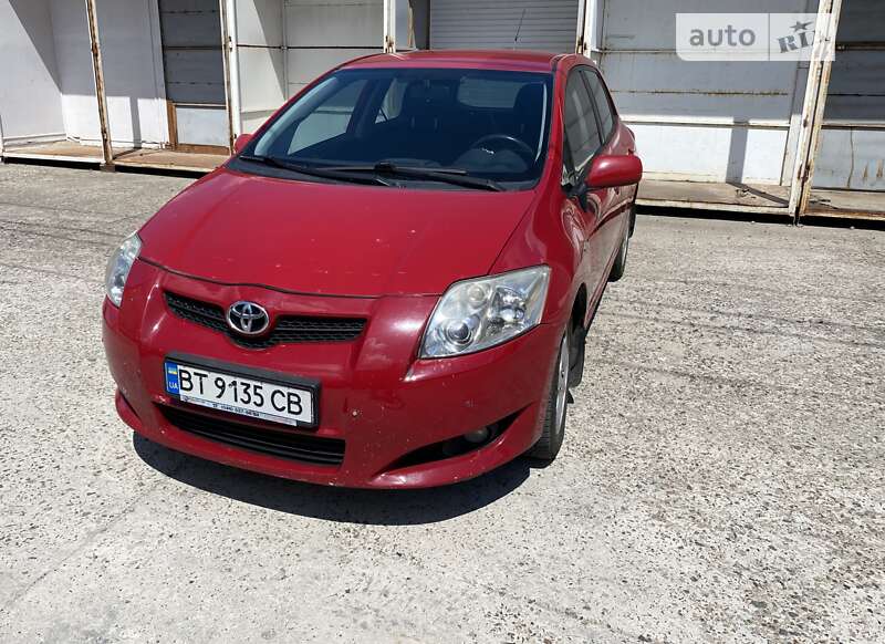 2008 toyota auris