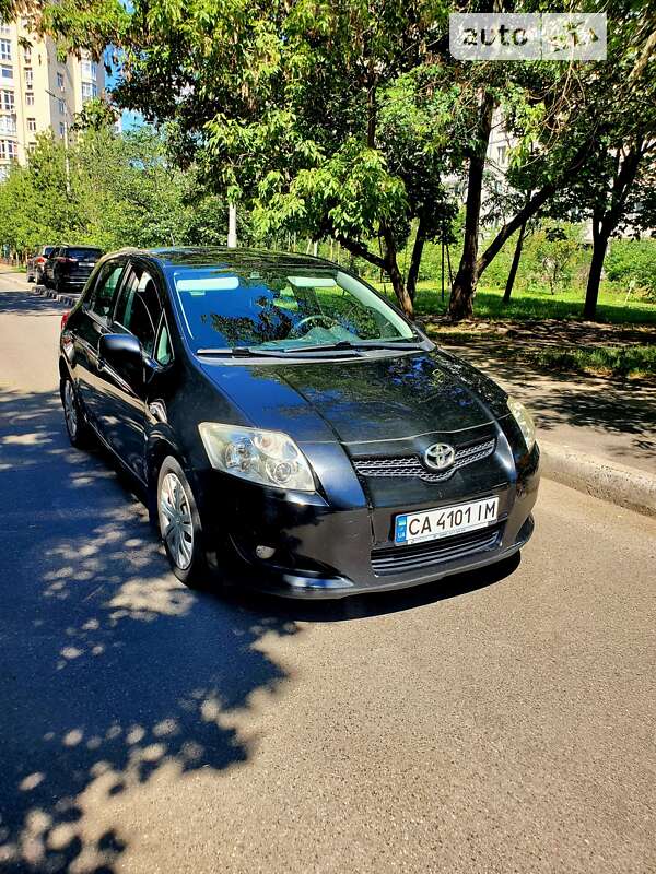 2009 toyota auris