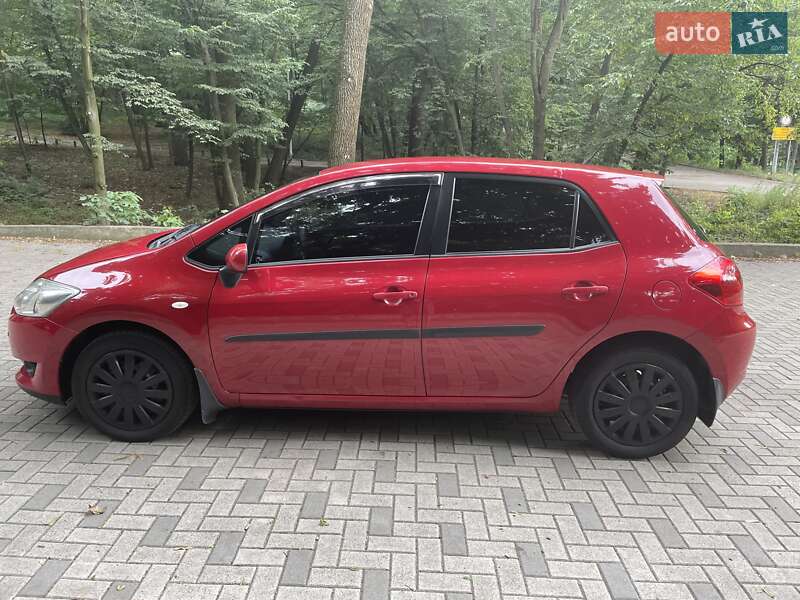 2007 toyota auris