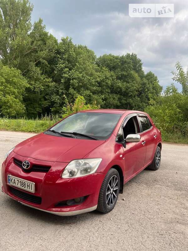 2007 toyota auris
