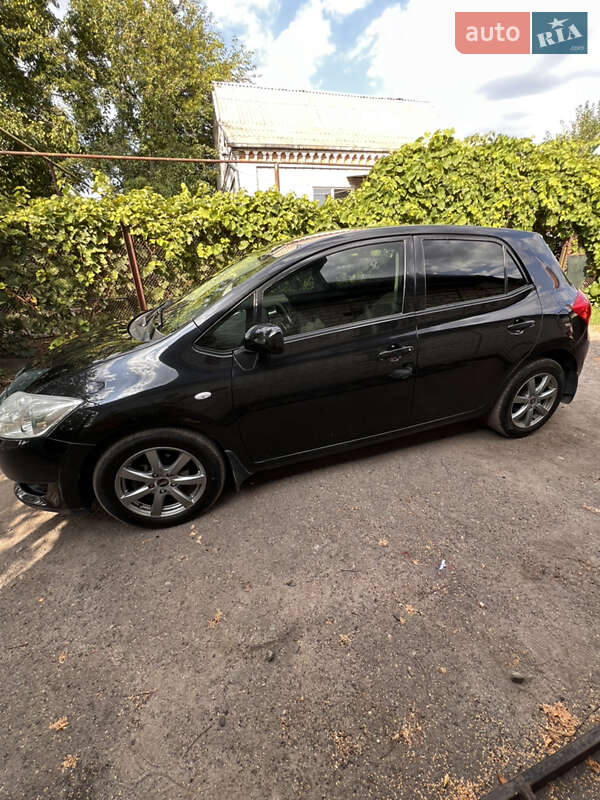 2007 toyota auris