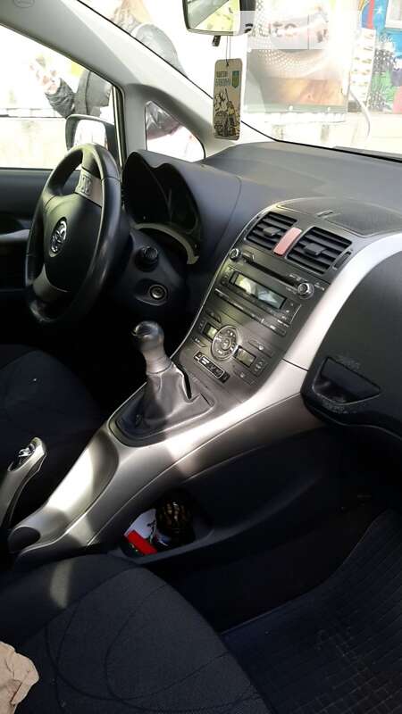 2007 toyota auris
