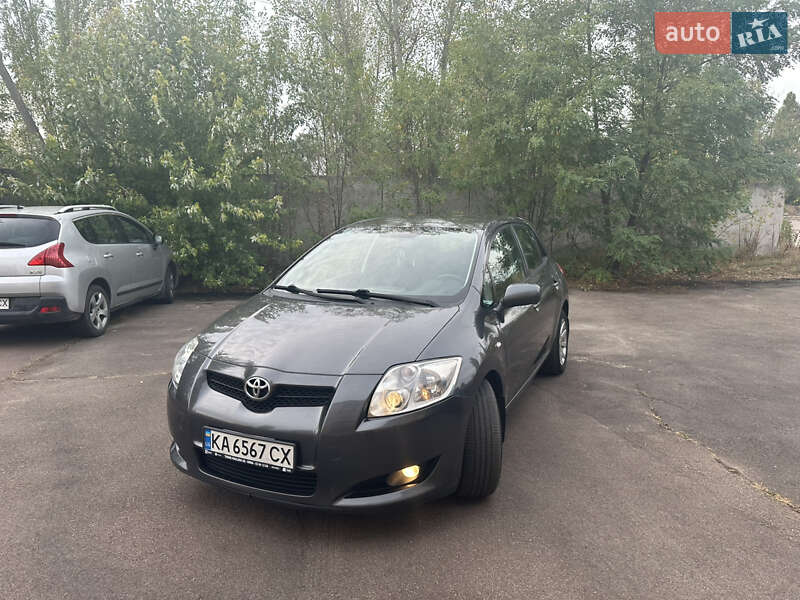 2008 toyota auris
