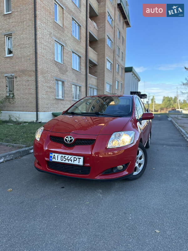 2008 toyota auris