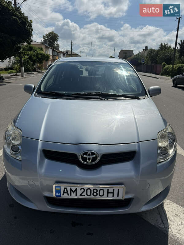 2008 toyota auris