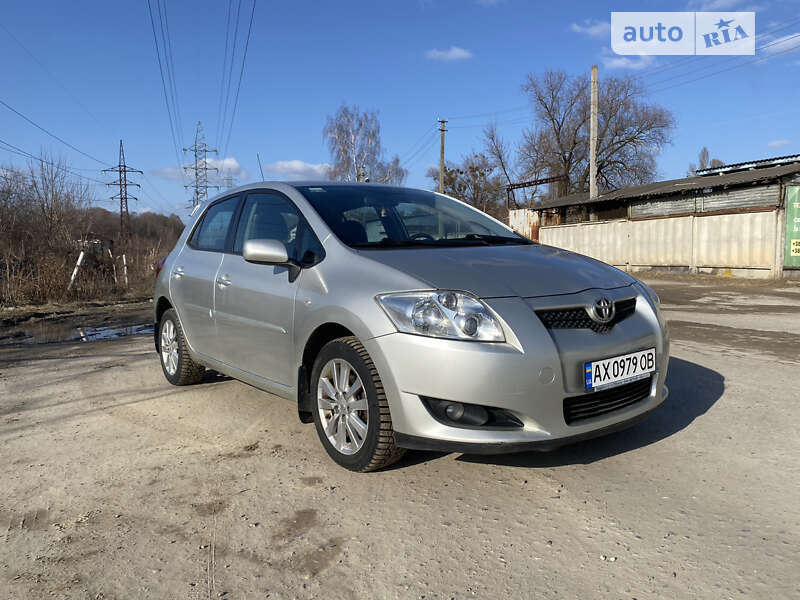 2007 toyota auris