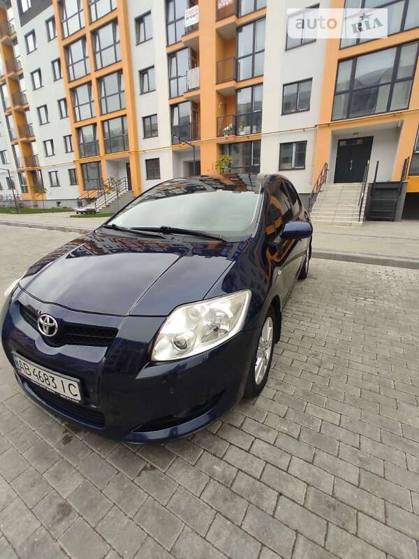 2007 toyota auris