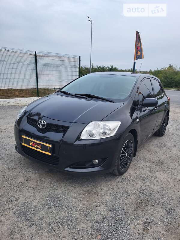 2008 toyota auris