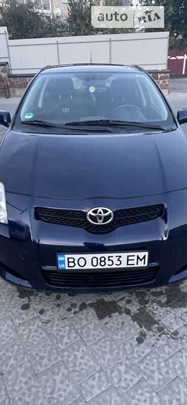 2008 toyota auris