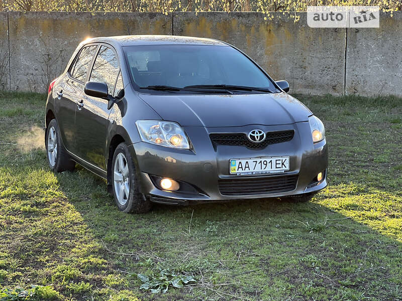 2007 toyota auris