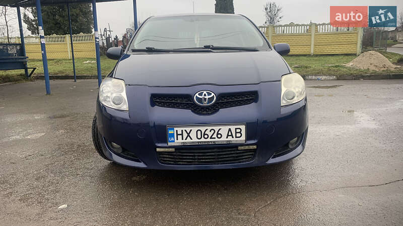 2008 toyota auris