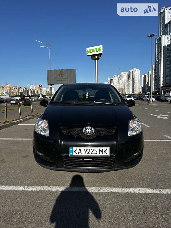 2008 toyota auris