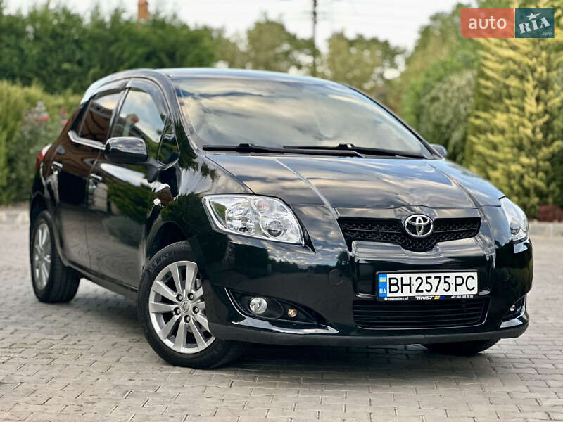 2008 toyota auris