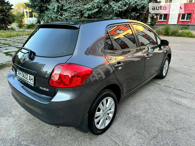 2008 toyota auris