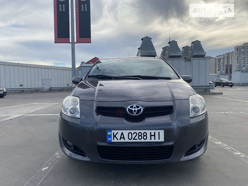 2008 toyota auris
