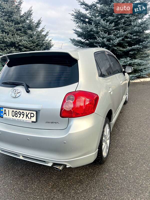 2008 toyota auris