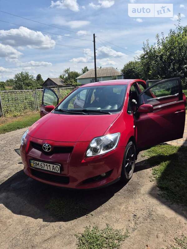 2008 toyota auris