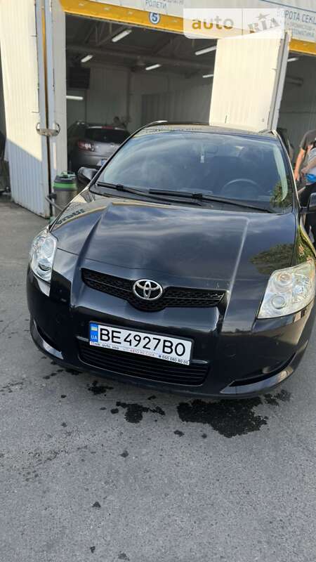 2008 toyota auris