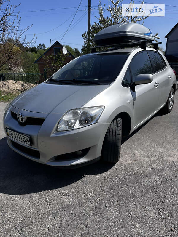 2008 toyota auris