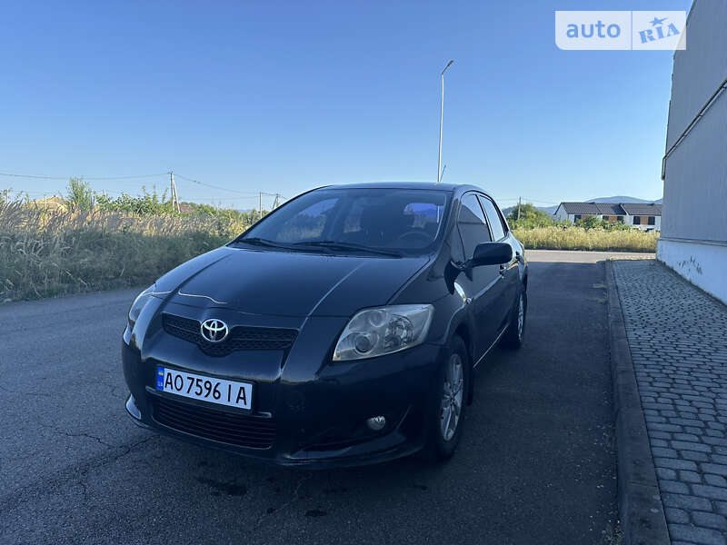 2008 toyota auris