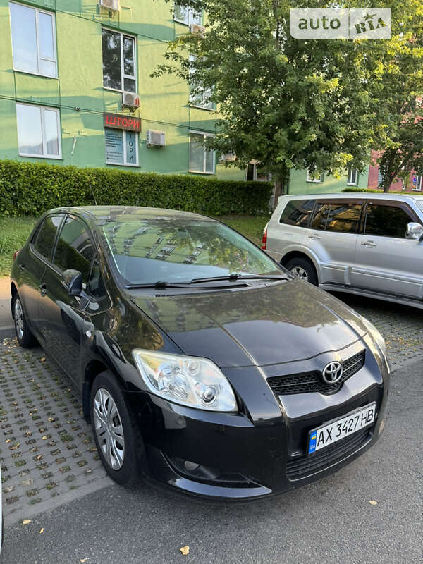 2008 toyota auris
