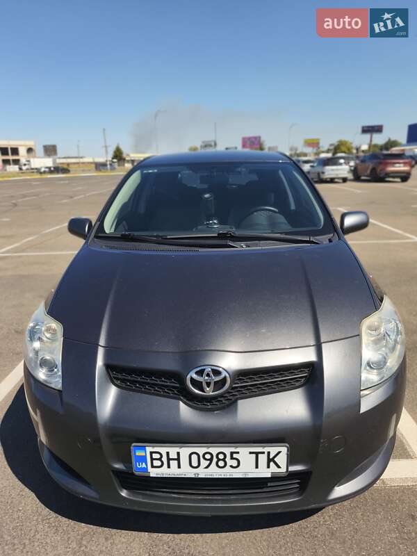 2008 toyota auris