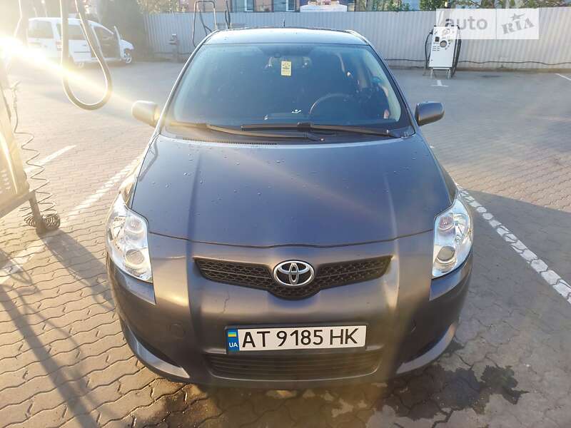 2009 toyota auris