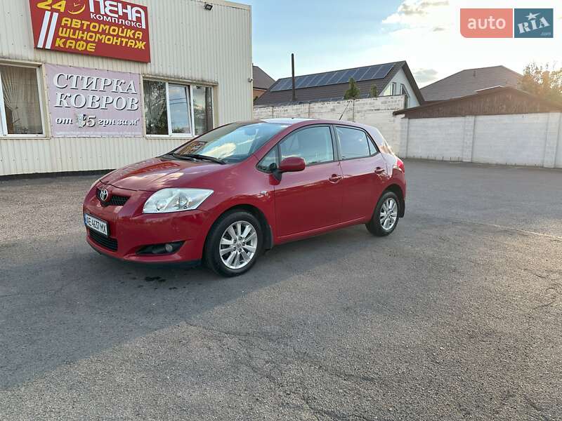 2008 toyota auris