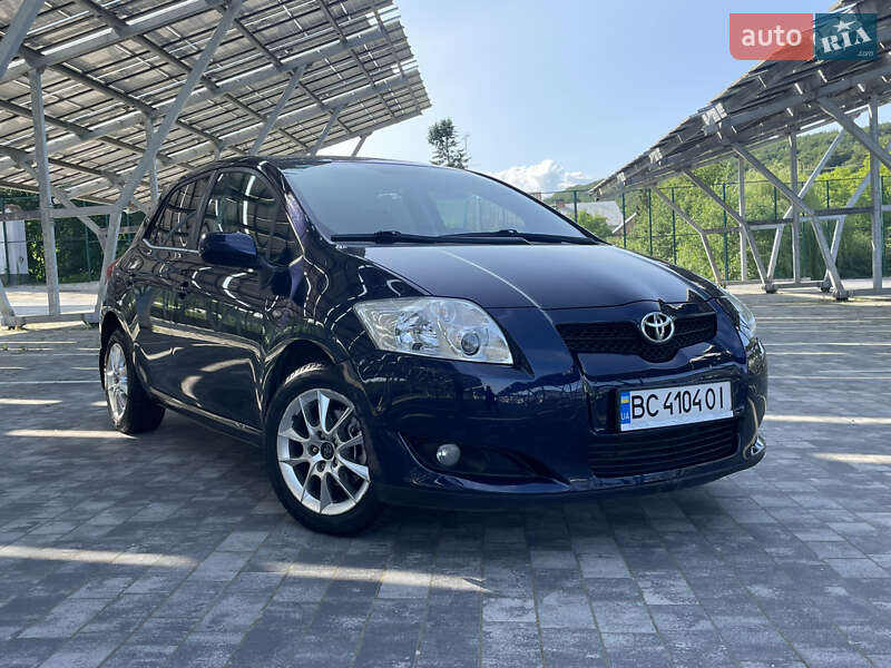 2008 toyota auris
