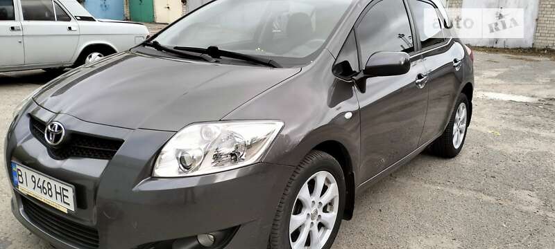 2008 toyota auris