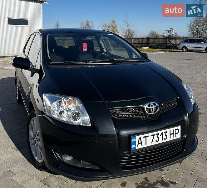 2008 toyota auris