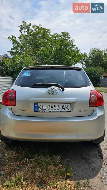 2008 toyota auris