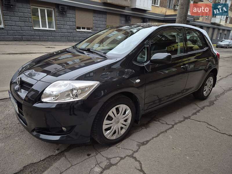 2008 toyota auris