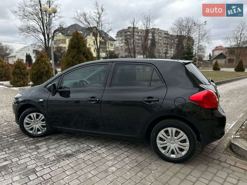 2008 toyota auris