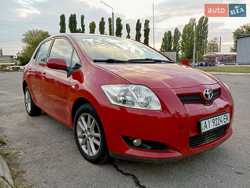 2009 toyota auris