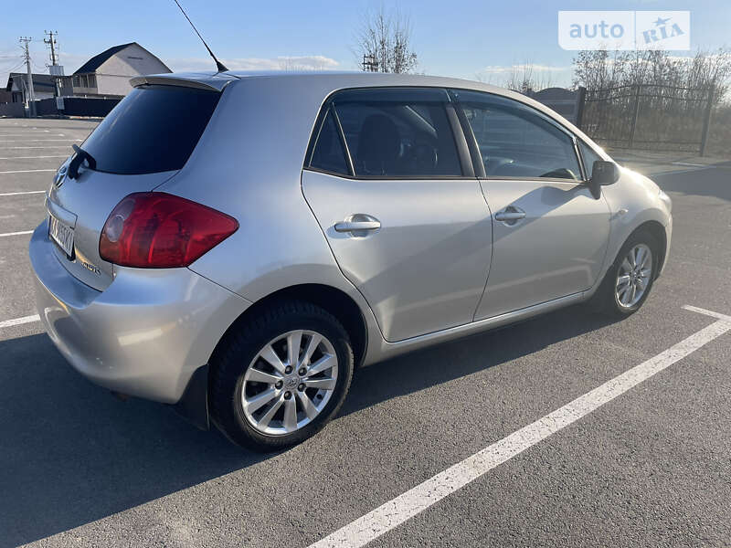 2007 toyota auris