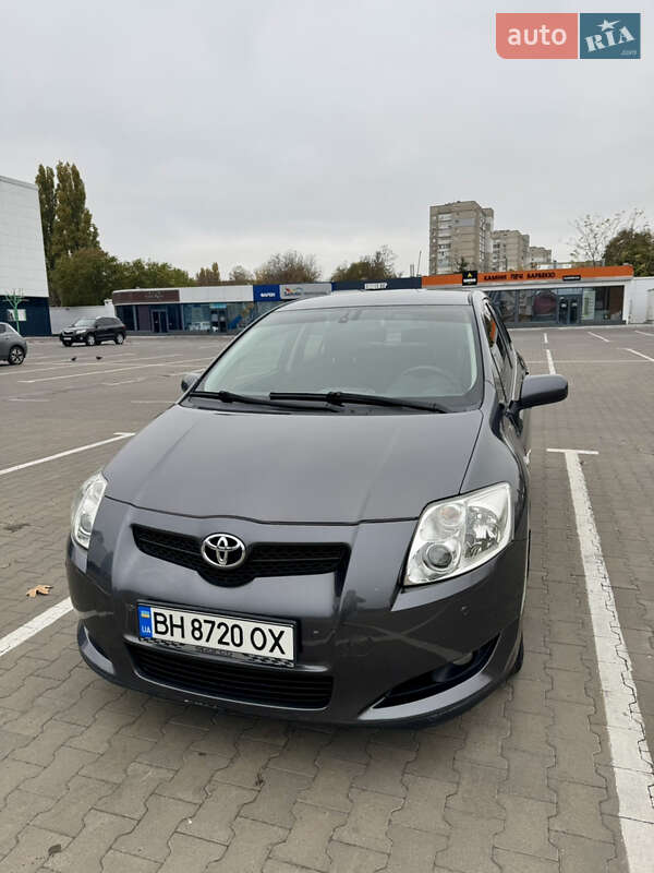 2007 toyota auris
