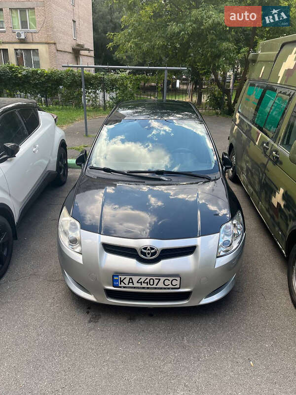 2007 toyota auris