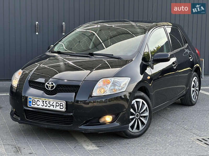 2008 toyota auris