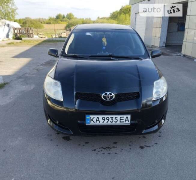 2007 toyota auris