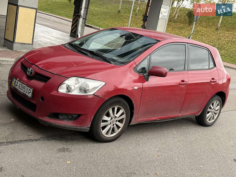 2008 toyota auris