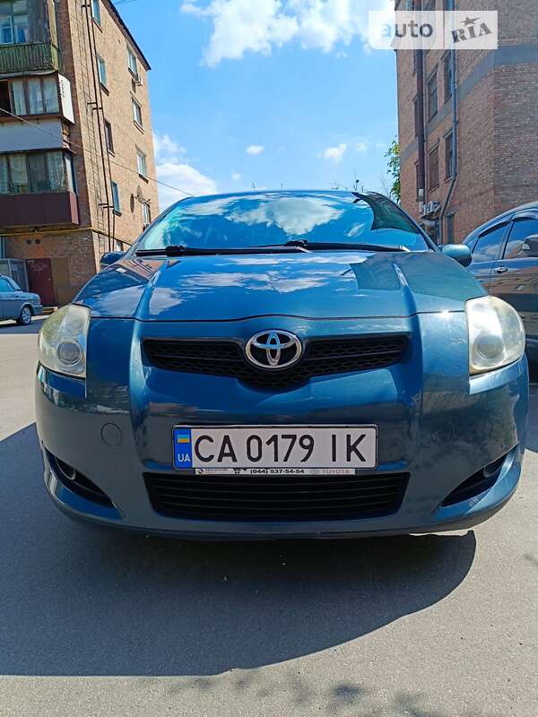 2008 toyota auris