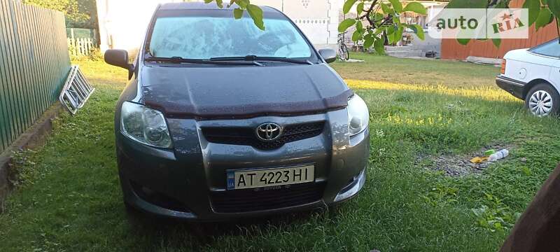 2008 toyota auris