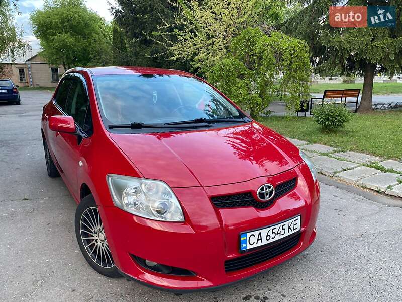 2008 toyota auris