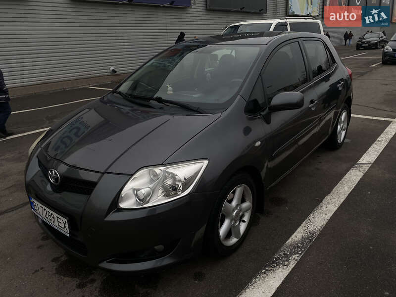 2008 toyota auris