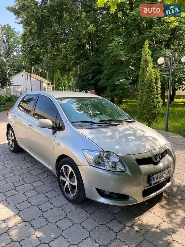 2007 toyota auris