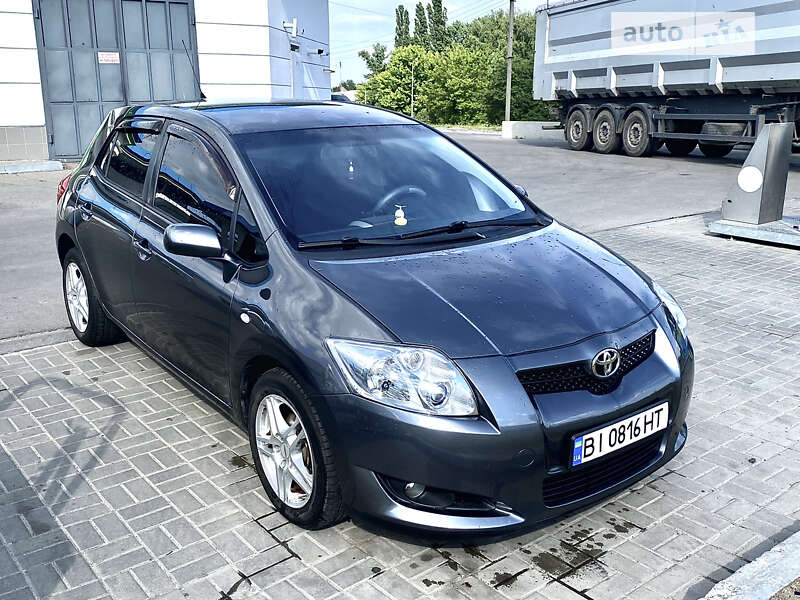 2008 toyota auris